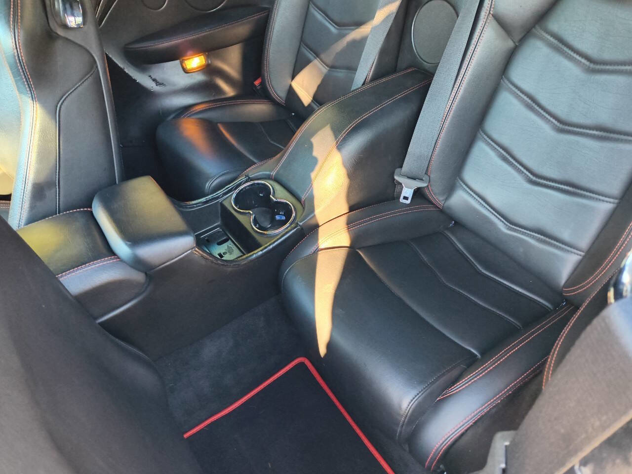Used 2015 Maserati GranTurismo Sport RWD image 39