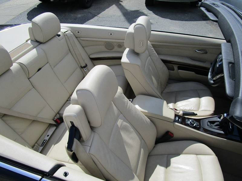 Used 2009 BMW 328i Convertible image 26