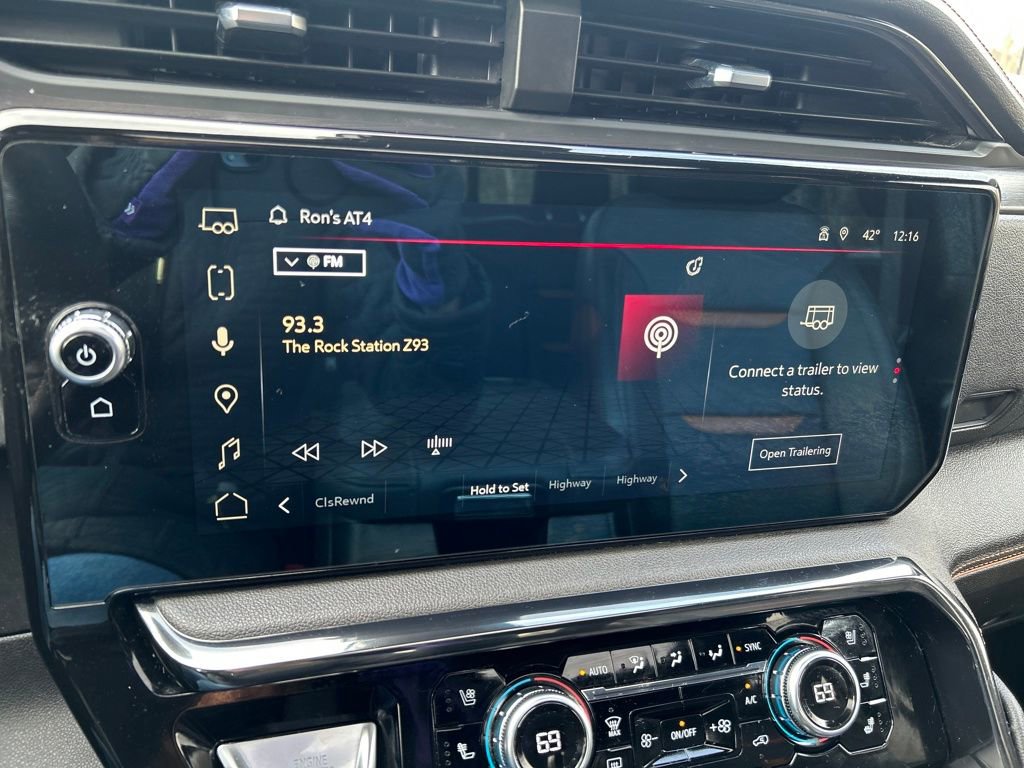 Used 2023 GMC Sierra 1500 AT4 w/ AT4 Premium Package image 33