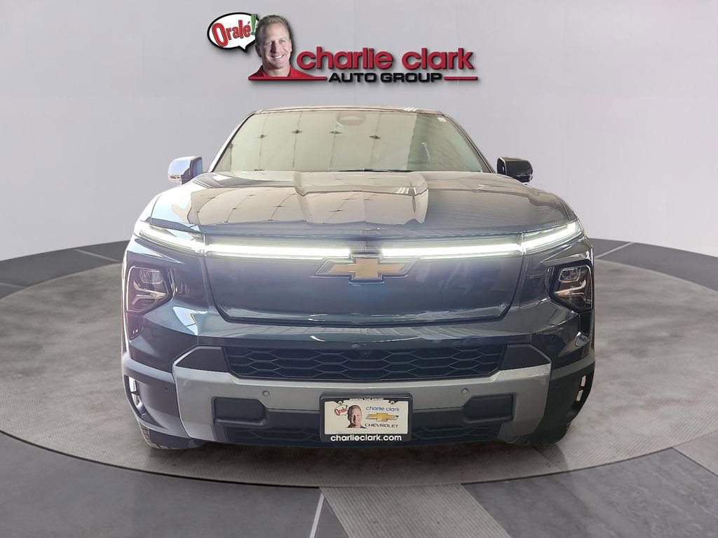 New 2025 Chevrolet Silverado EV LT w/ LPO, Utility Wall Package AWD/4WD image 8