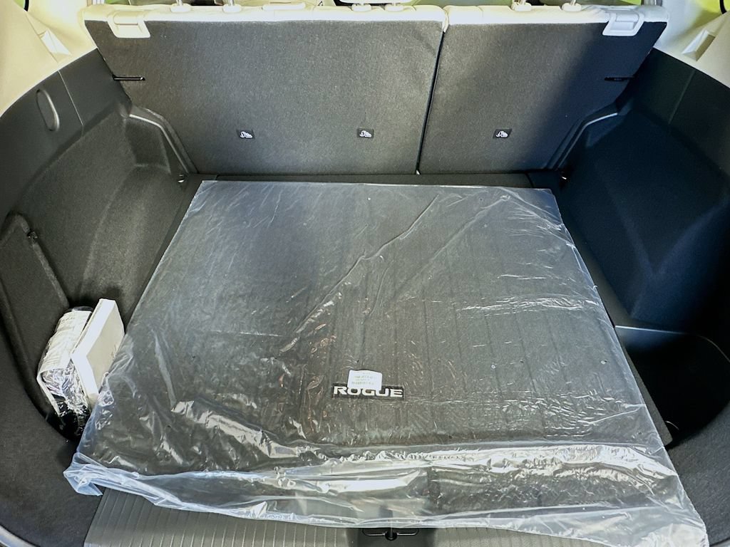 New 2026 Nissan Rogue Dark Armor AWD/4WD image 33