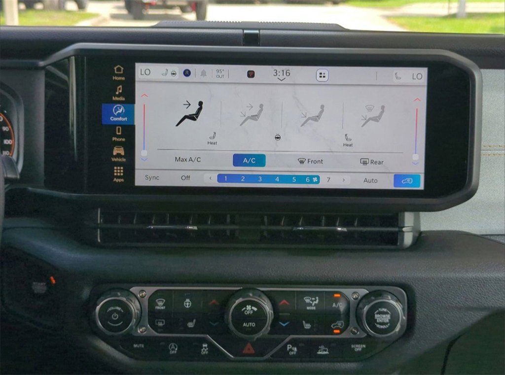 New 2025 Jeep Wrangler Sport S image 31