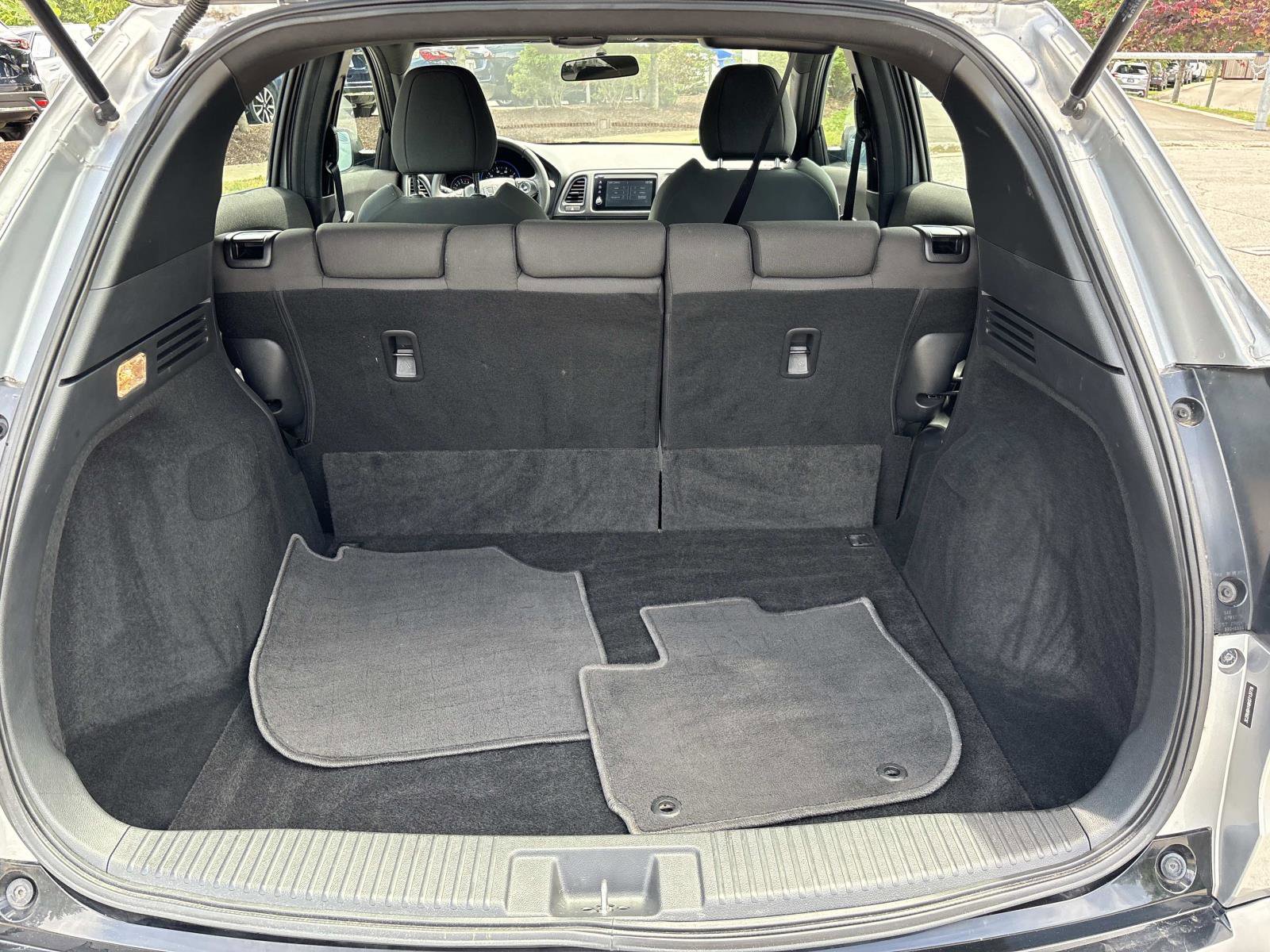 Used 2019 Honda HR-V Sport image 30
