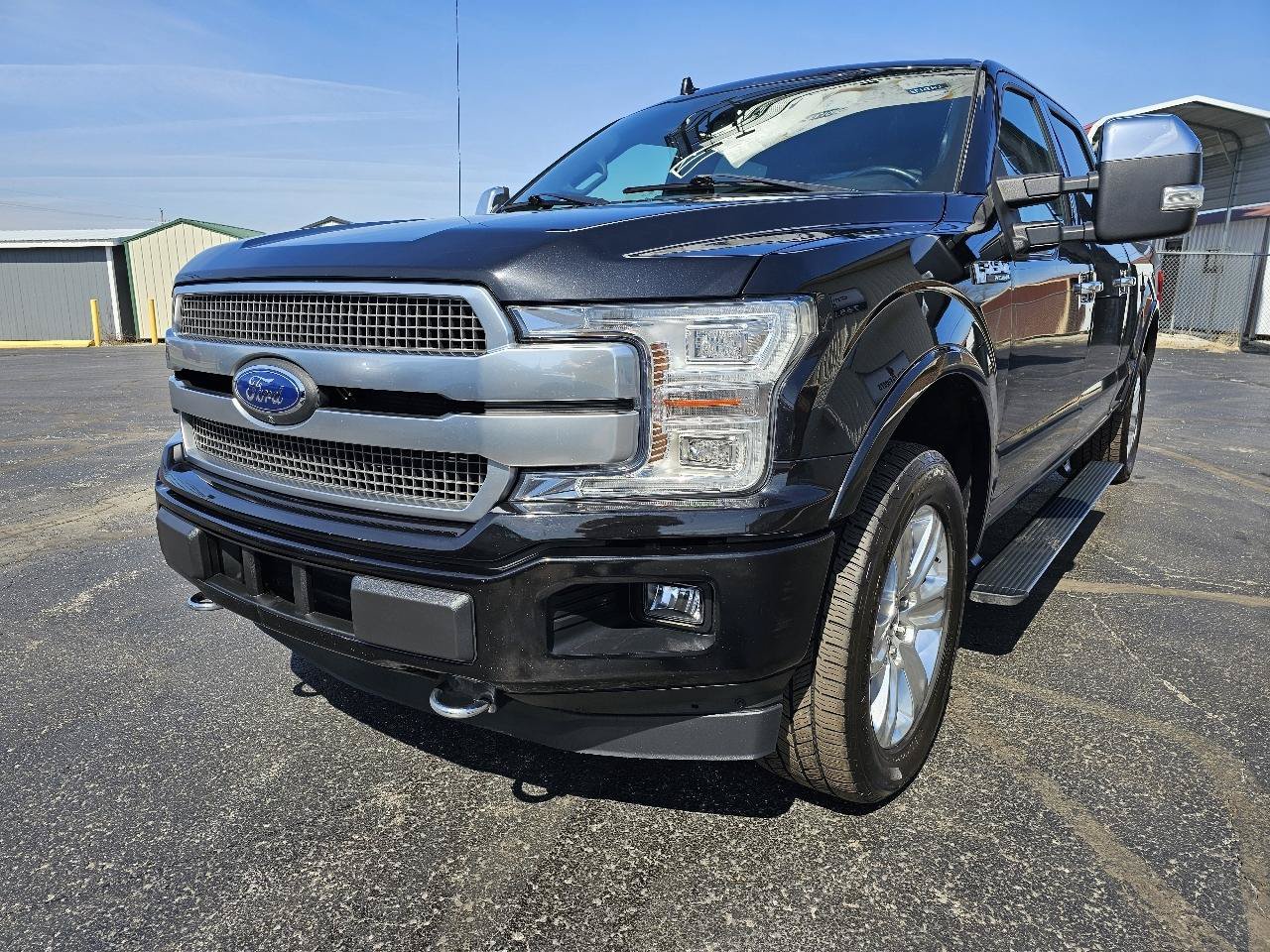 Used 2019 Ford F150 Platinum w/ Equipment Group 701A Luxury AWD/4WD image 2