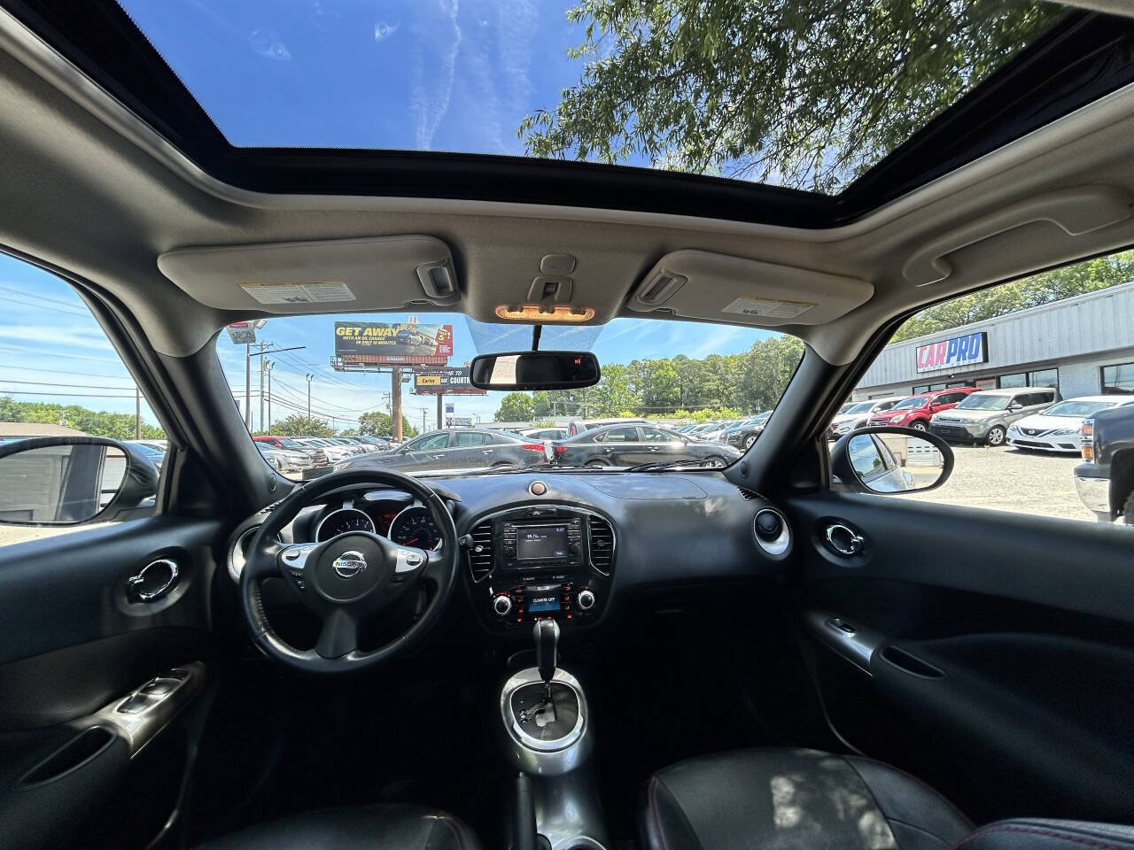 Used 2014 Nissan Juke SL AWD/4WD image 16