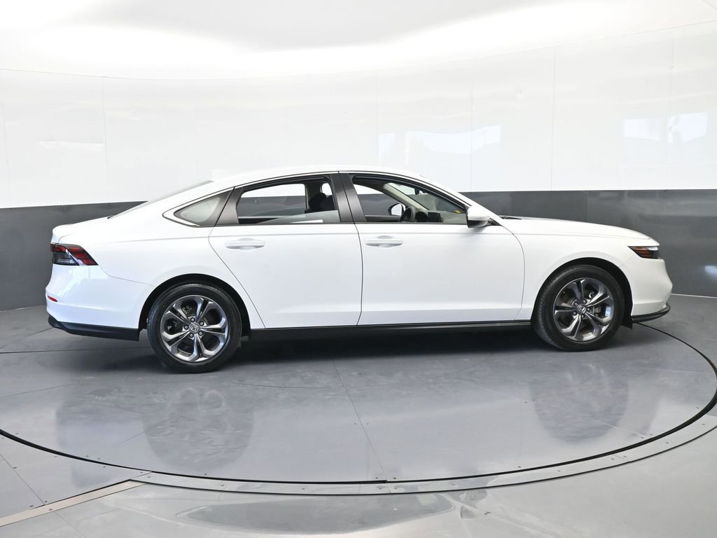 Used 2023 Honda Accord EX image 7