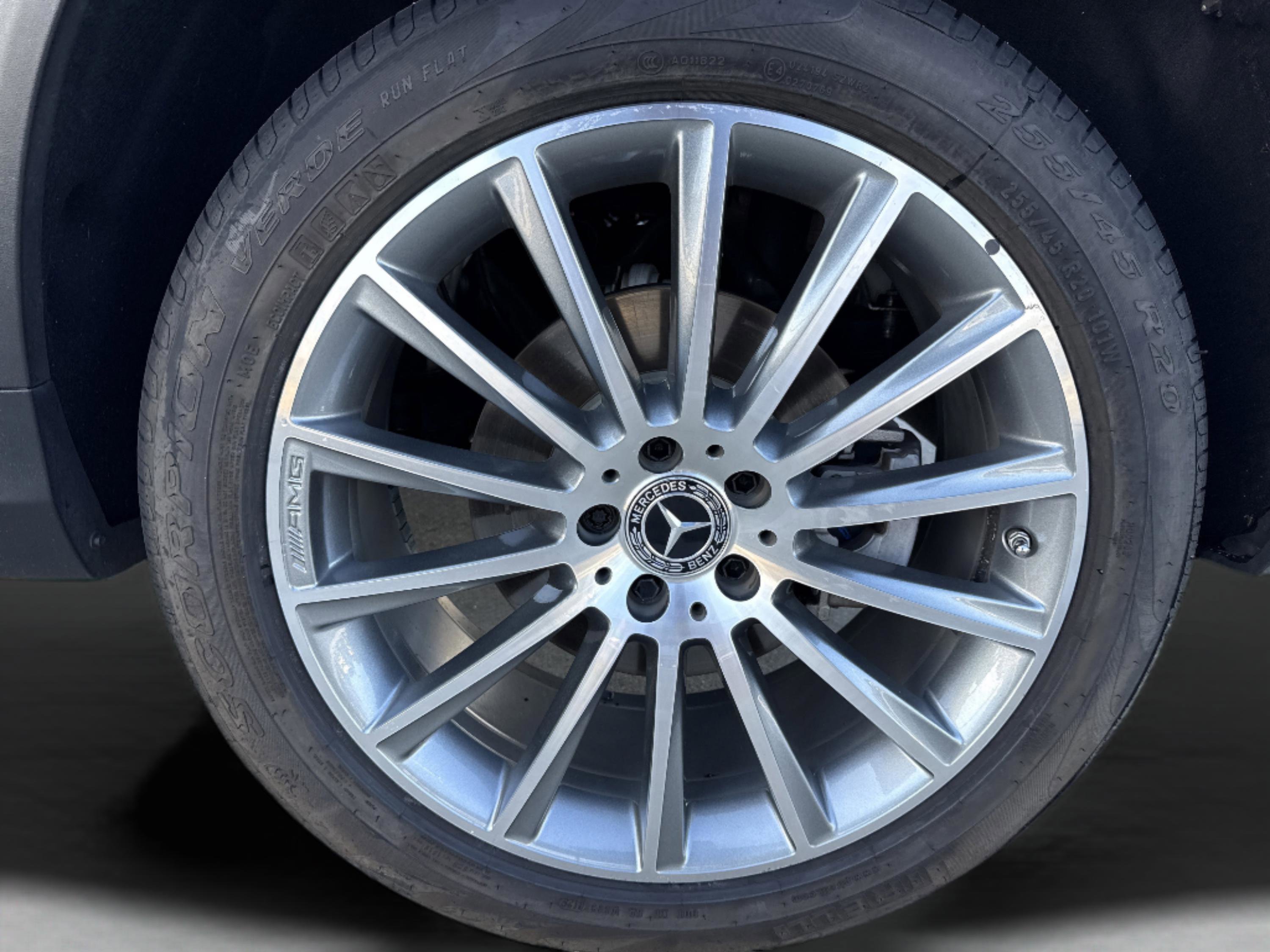Certified 2022 Mercedes-Benz GLC 300 image 28