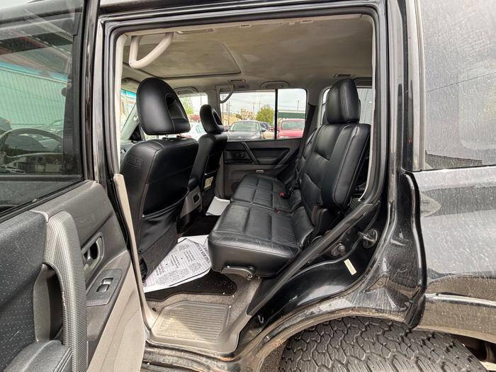 Used 2002 Mitsubishi Montero Limited AWD/4WD image 23