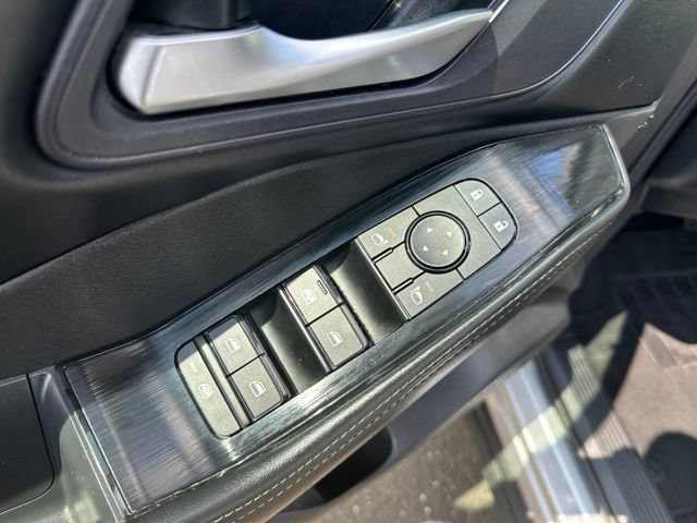 Used 2024 Nissan Rogue SV AWD/4WD image 13