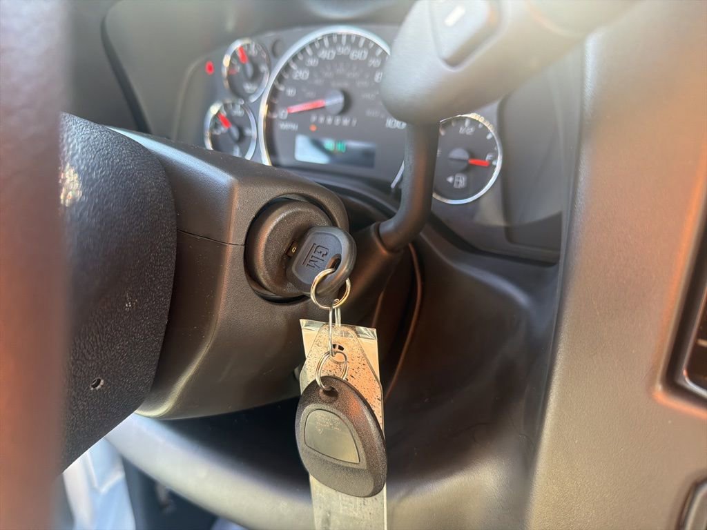 New 2025 Chevrolet Express 2500 Work Van w/ Driver Convenience Package image 13