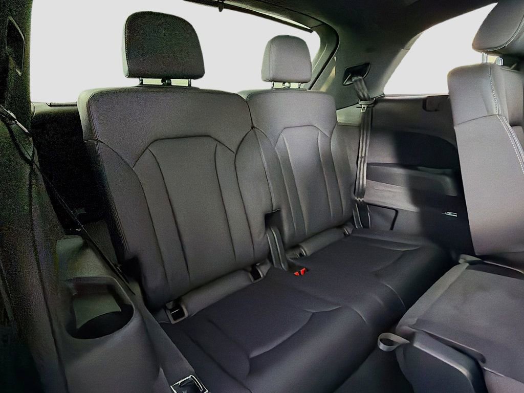 Used 2025 Audi Q7 3.0T Premium Plus w/ Premium Plus Package image 29