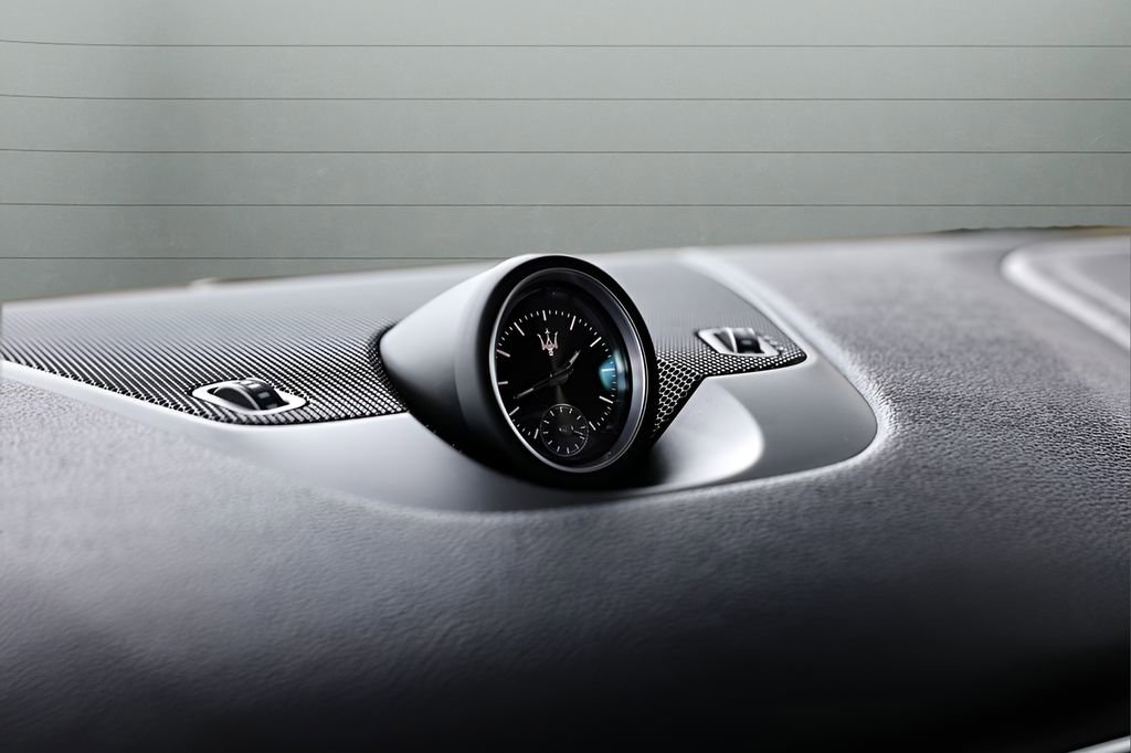 Used 2023 Maserati Levante Modena image 24