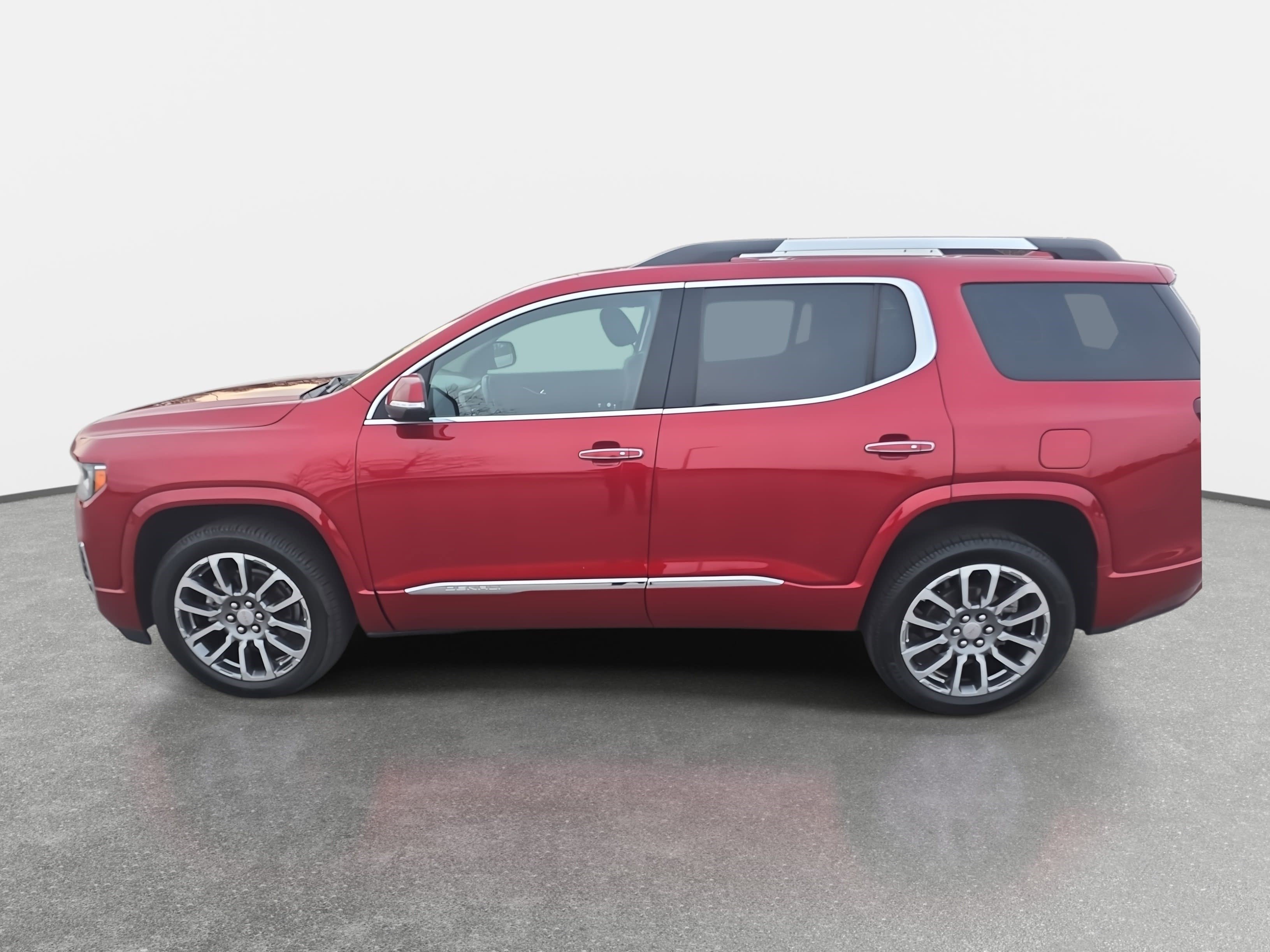 Used 2021 GMC Acadia Denali w/ Trailering Package image 8