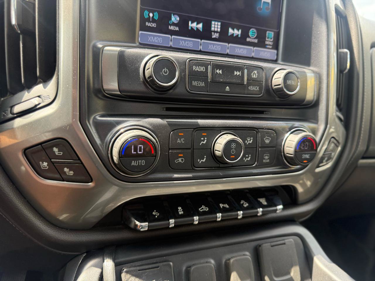 Used 2019 Chevrolet Silverado 2500 LTZ w/ Duramax Plus Package AWD/4WD image 34