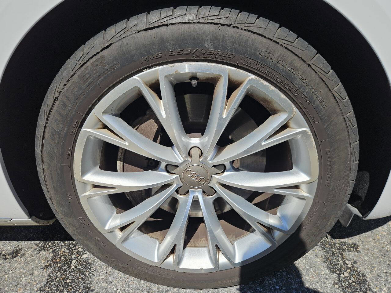 Used 2014 Audi A8 L 3.0T w/ Luxury Package image 26