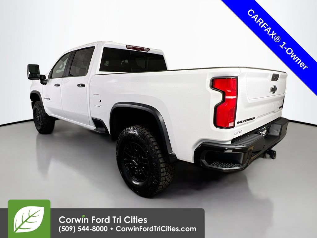 Used 2024 Chevrolet Silverado 2500 ZR2 w/ Technology Package AWD/4WD image 11