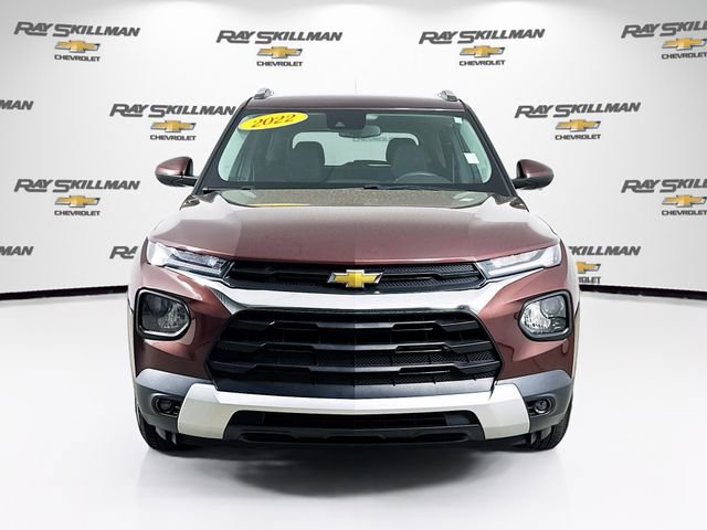 Used 2022 Chevrolet TrailBlazer LT w/ Driver Confidence Package image 2