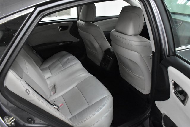 Used 2014 Toyota Avalon Limited image 17