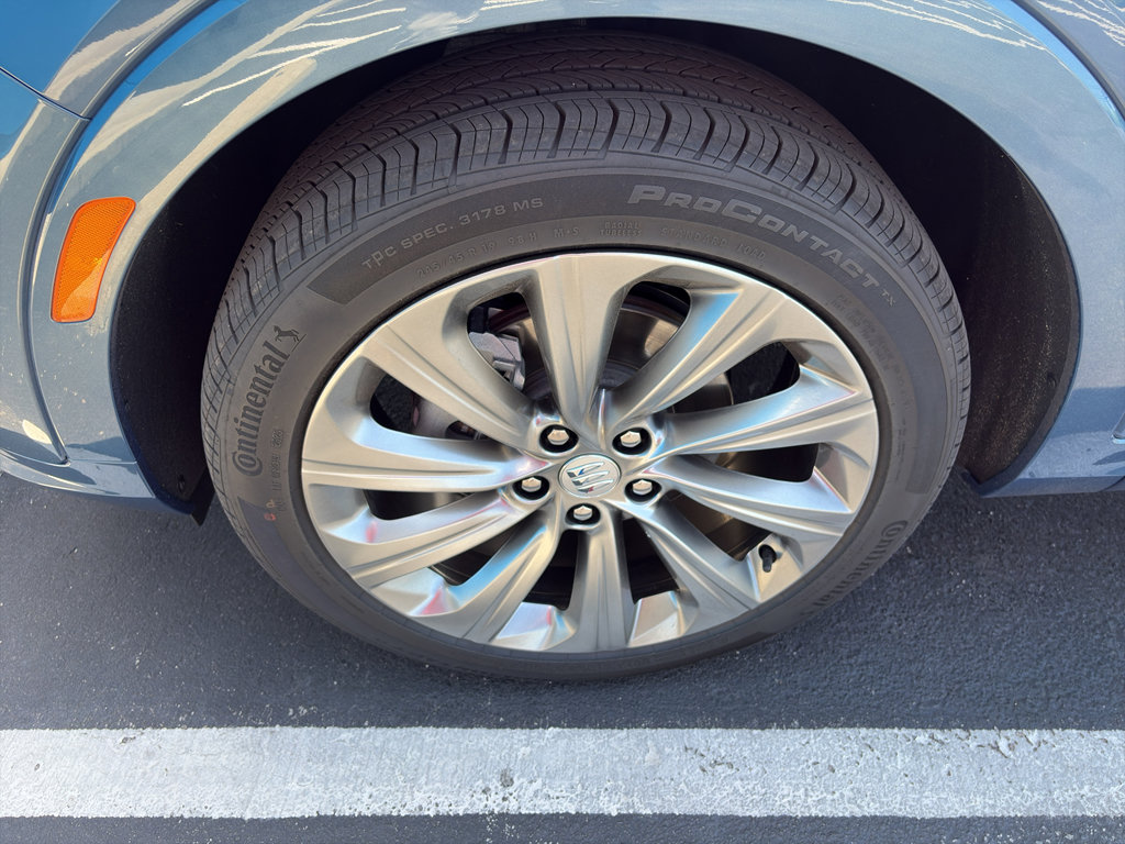 Used 2026 Buick Envista Avenir FWD image 2