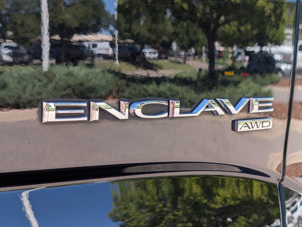 Used 2019 Buick Enclave Avenir w/ Avenir Technology Package AWD/4WD image 13