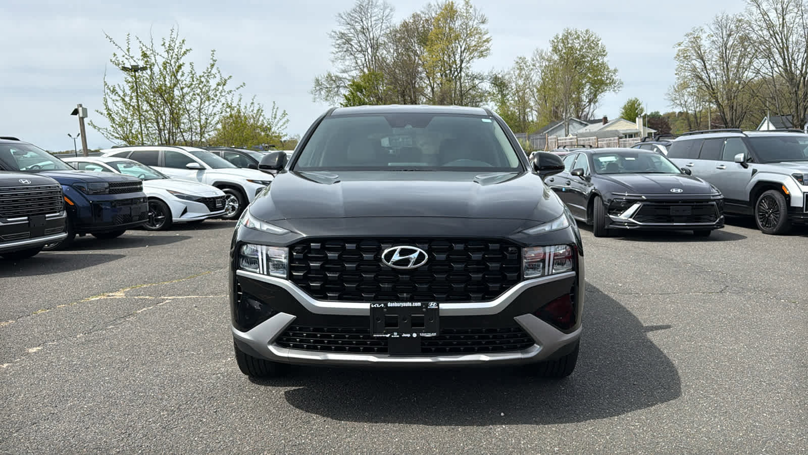 Used 2023 Hyundai Santa Fe SE AWD/4WD image 2