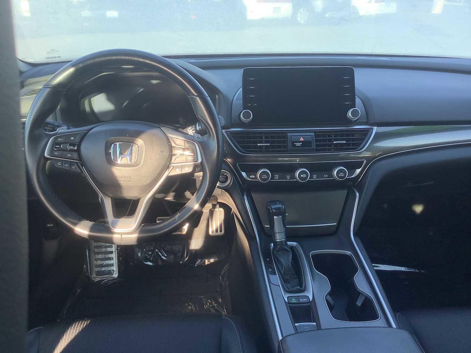 Used 2018 Honda Accord Sport image 10