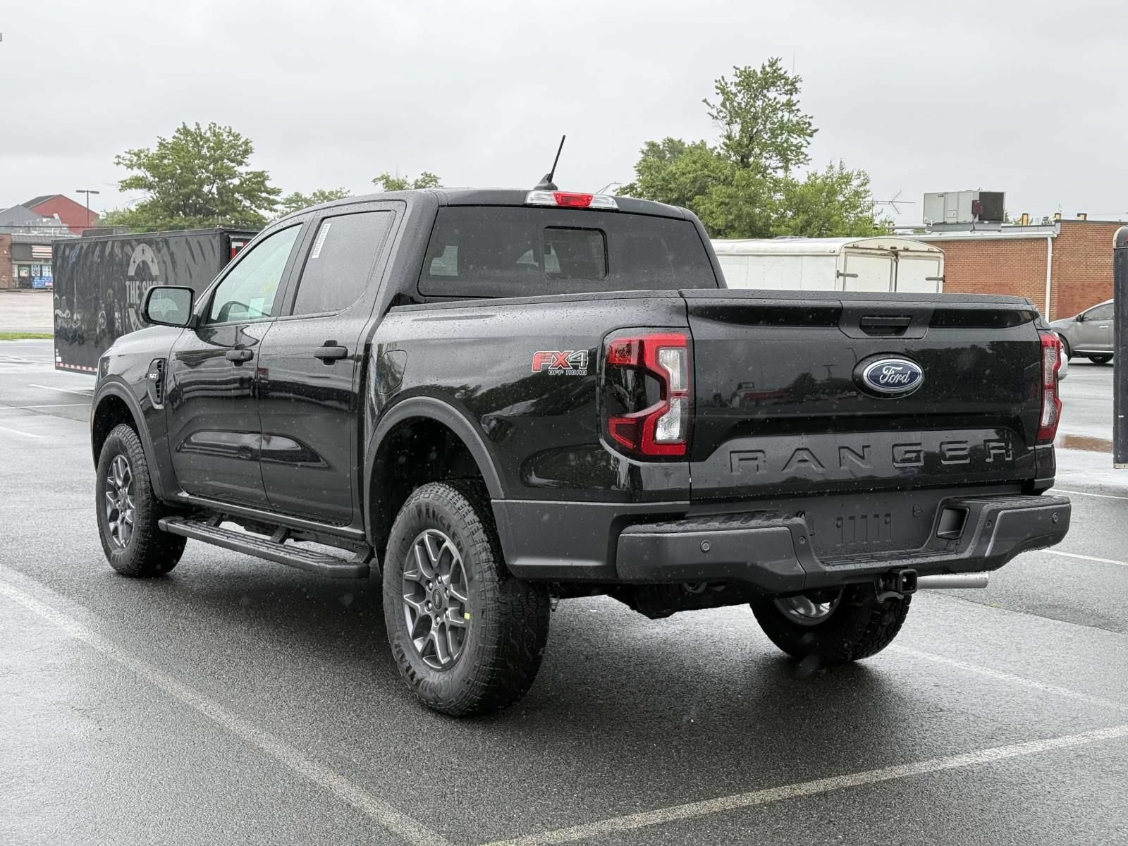 New 2025 Ford Ranger XLT w/ FX4 Off-Road Package AWD/4WD image 4