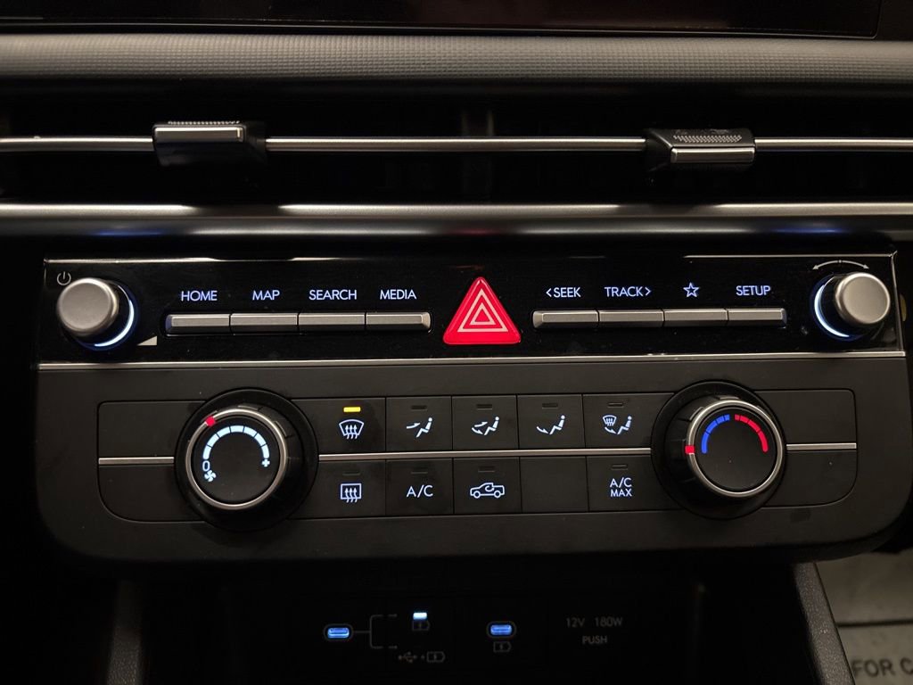 Certified 2026 Hyundai Santa Cruz SE image 17