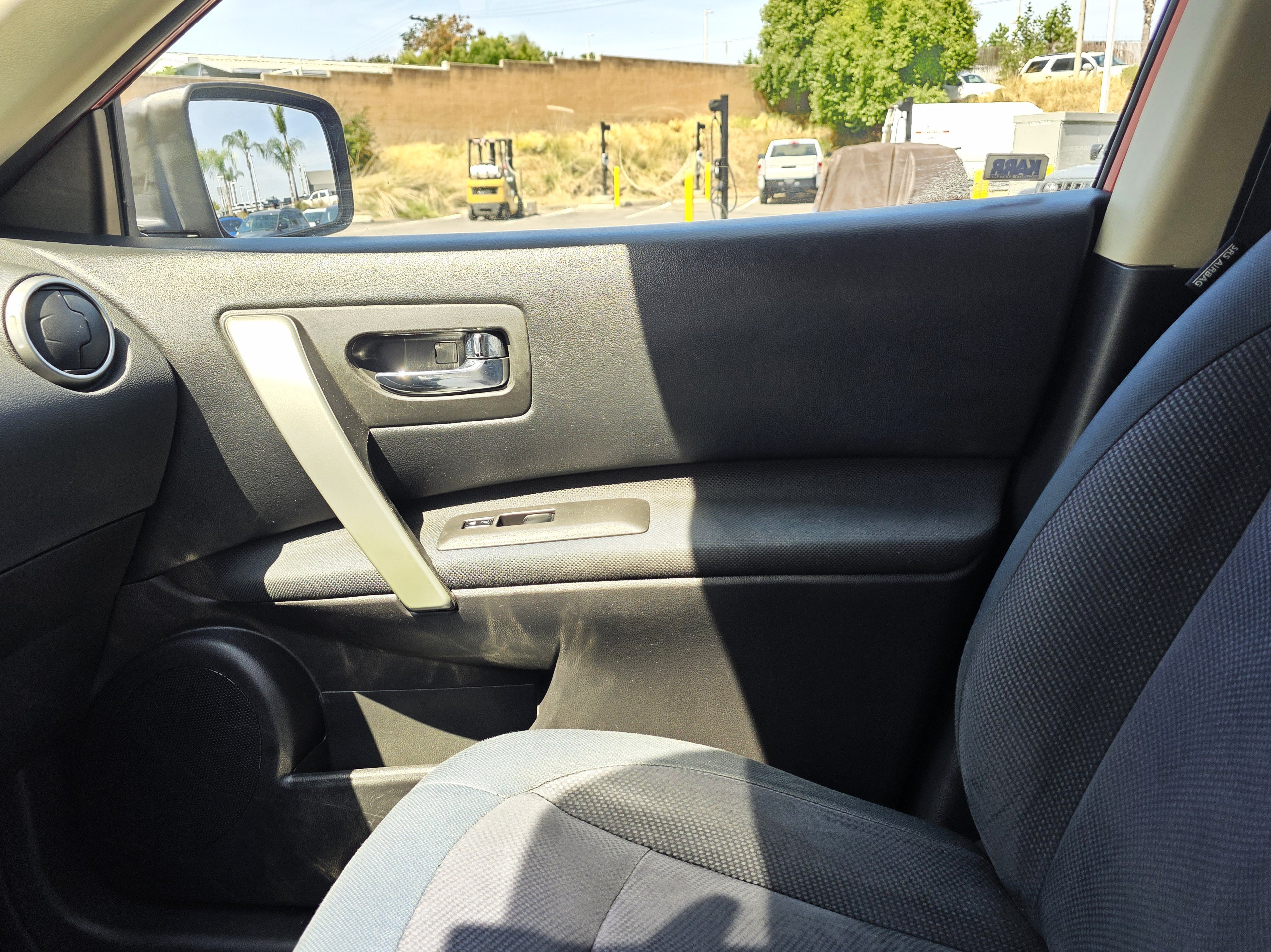 Used 2015 Nissan Rogue S w/ Convenience Package FWD image 14