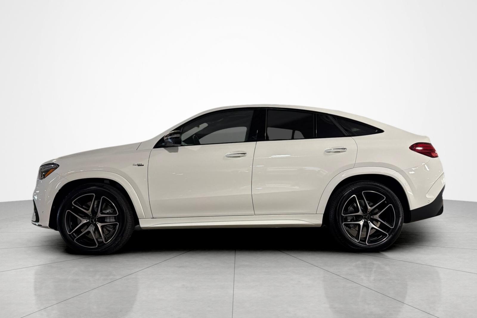 New 2026 Mercedes-Benz GLE 53 AMG 4MATIC Coupe image 2
