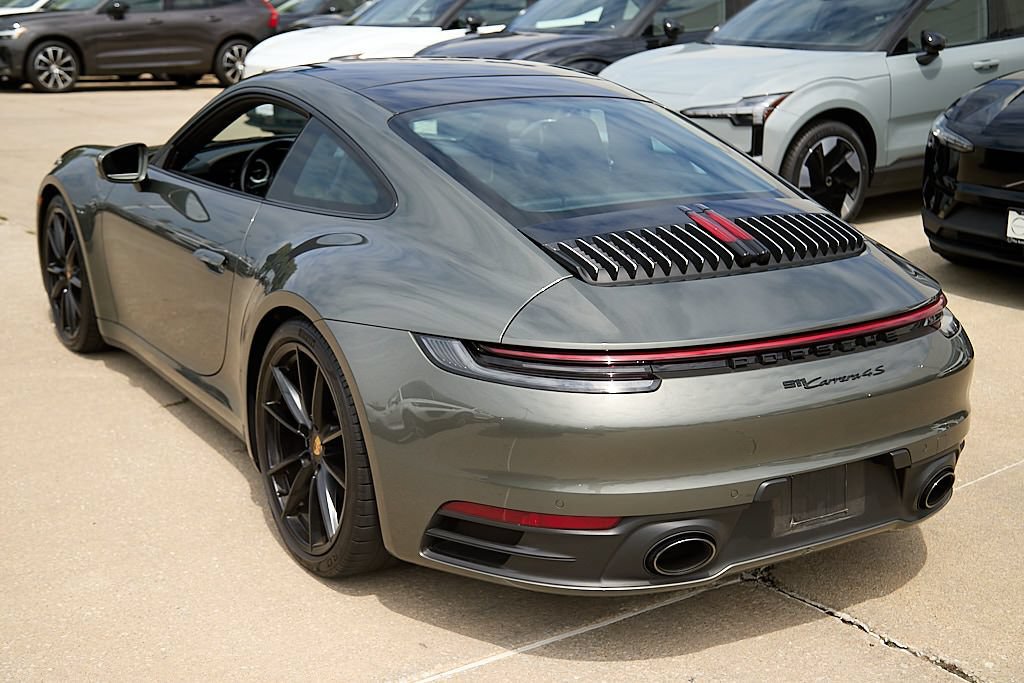 Used 2022 Porsche 911 Carrera 4S AWD/4WD image 17