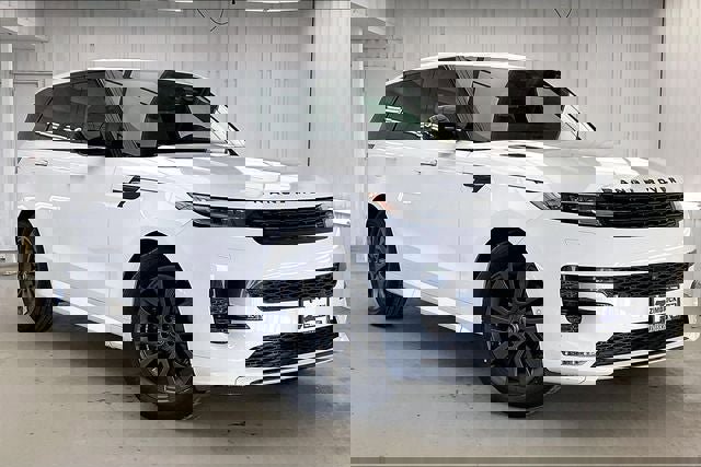 Used 2024 Land Rover Range Rover Sport Dynamic SE image 33