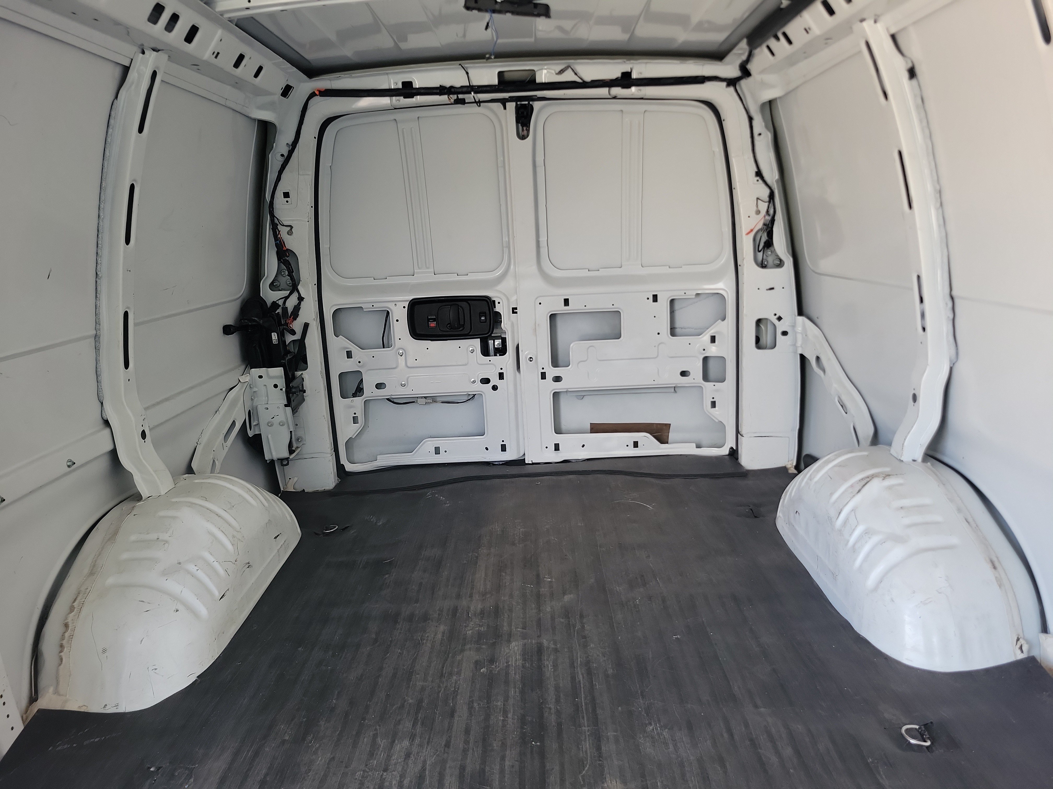 Used 2023 Chevrolet Express 2500 Extended w/ Driver Convenience Package RWD image 15