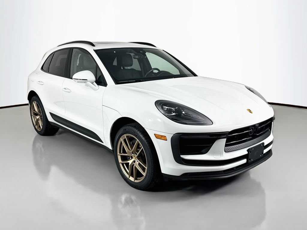 Certified 2023 Porsche Macan Turbo AWD/4WD image 7
