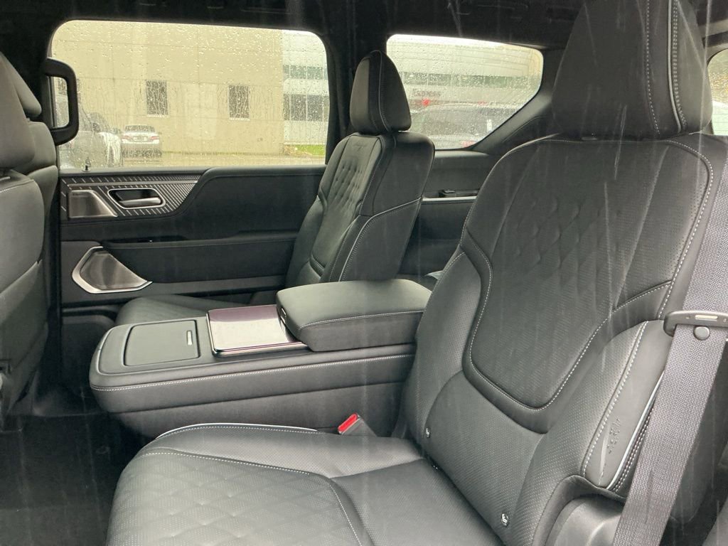 New 2026 INFINITI QX80 Autograph w/ Premium Cargo Package AWD/4WD image 23