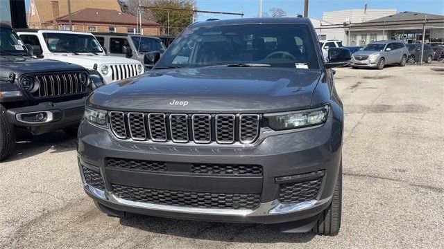 New 2025 Jeep Grand Cherokee L Limited w/ Luxury Tech Group II AWD/4WD image 29