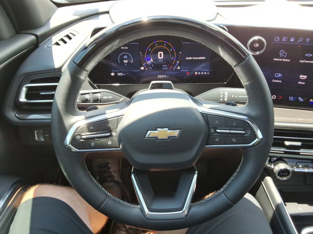 Certified 2025 Chevrolet Traverse High Country FWD image 26