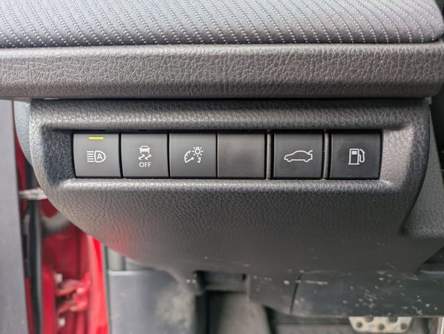 Used 2025 Toyota Camry SE w/ Convenience Package AWD/4WD image 16