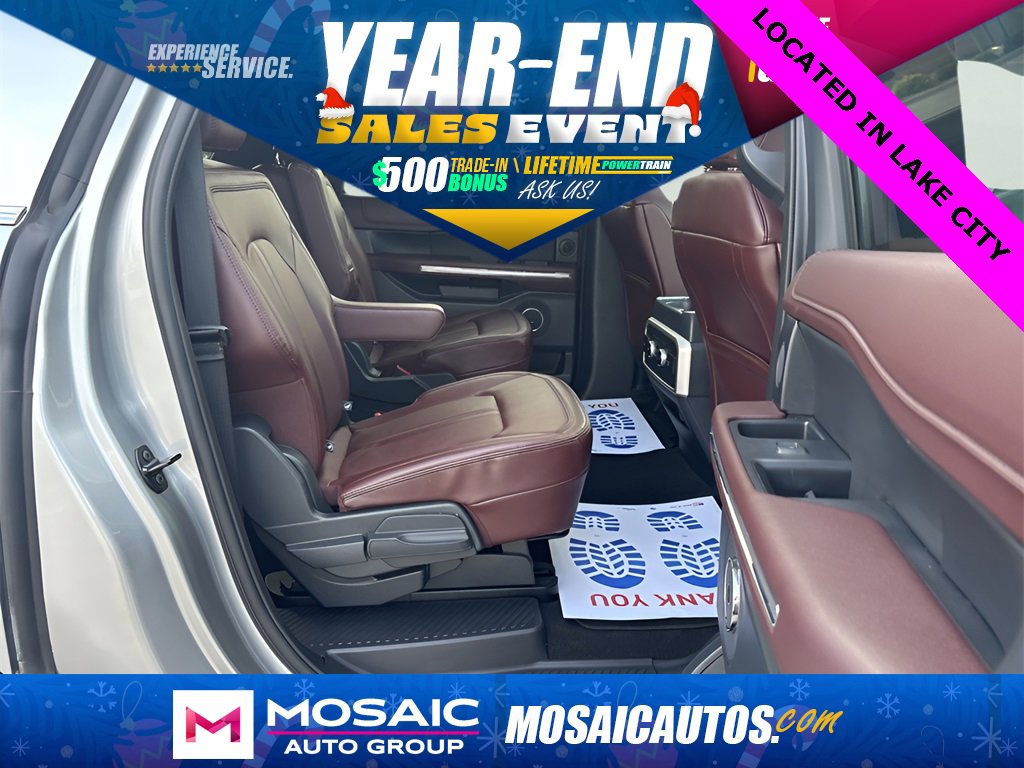 Used 2024 Ford Expedition Max Limited image 19
