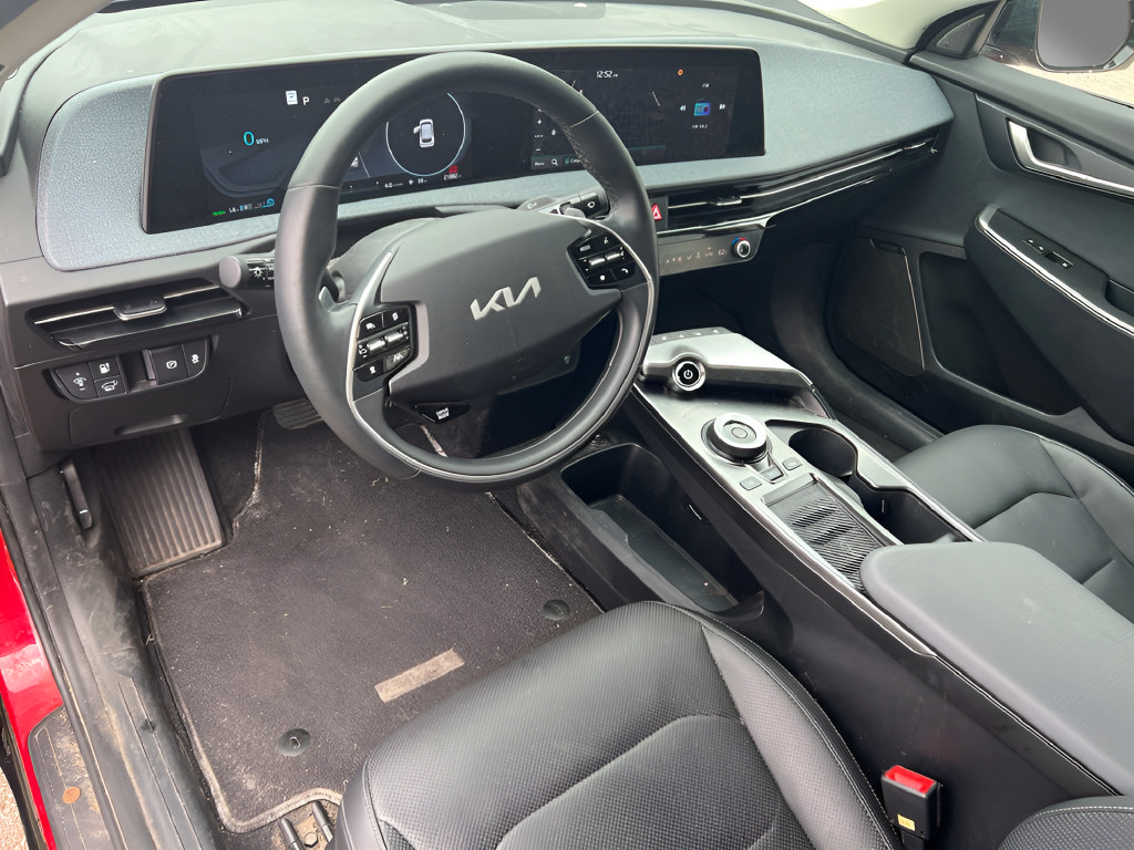 Used 2024 Kia EV6 Wind w/ Wind Technology Package AWD/4WD image 17