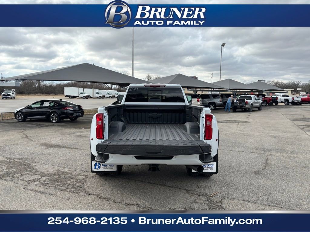 New 2026 Chevrolet Silverado 3500 High Country w/ Technology Package image 7