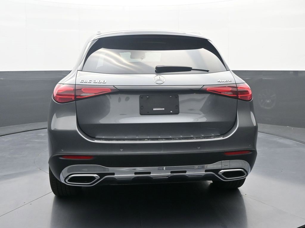 Used 2023 Mercedes-Benz GLC 300 4MATIC image 6