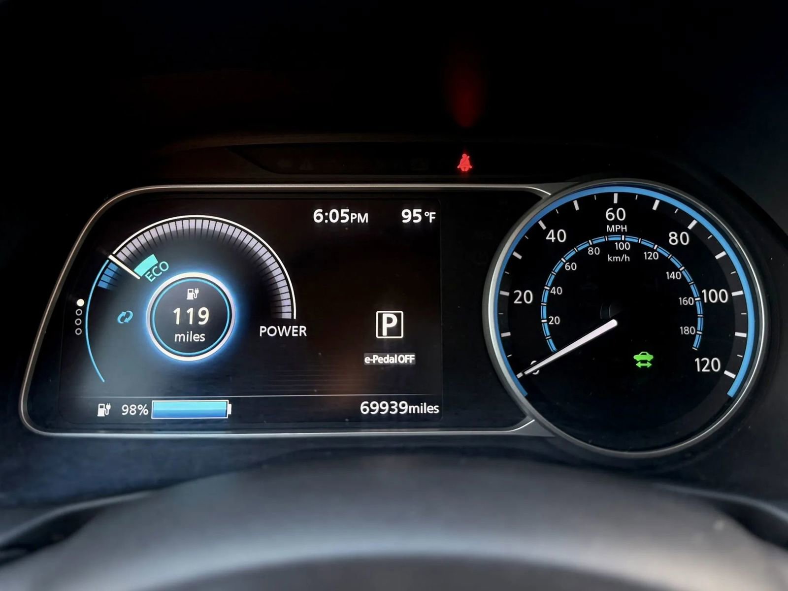 Used 2021 Nissan Leaf SV FWD image 14