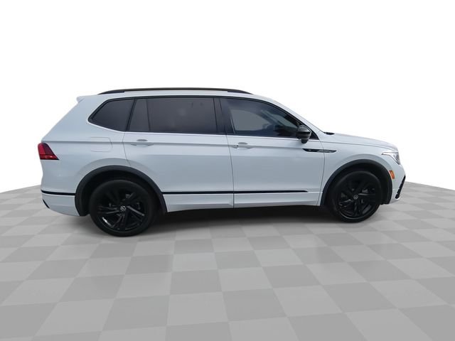 Used 2024 Volkswagen Tiguan SE R-Line image 9