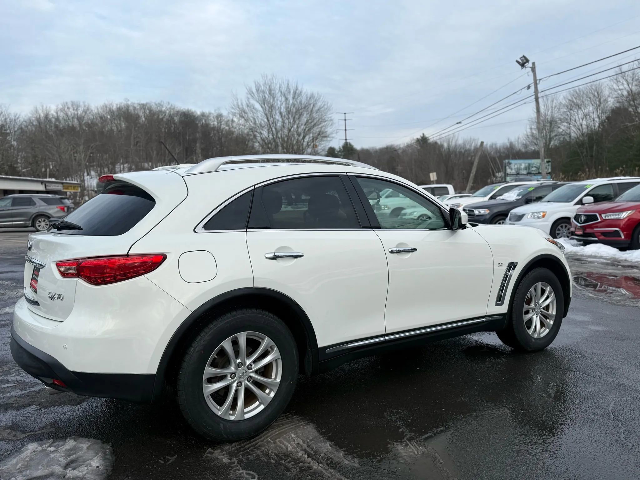 Used 2016 INFINITI QX70 3.7 Sport Utility 4D w/ Premium Package image 5