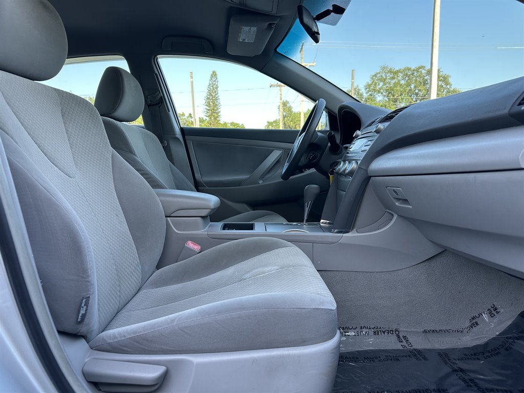 Used 2008 Toyota Camry LE FWD image 17