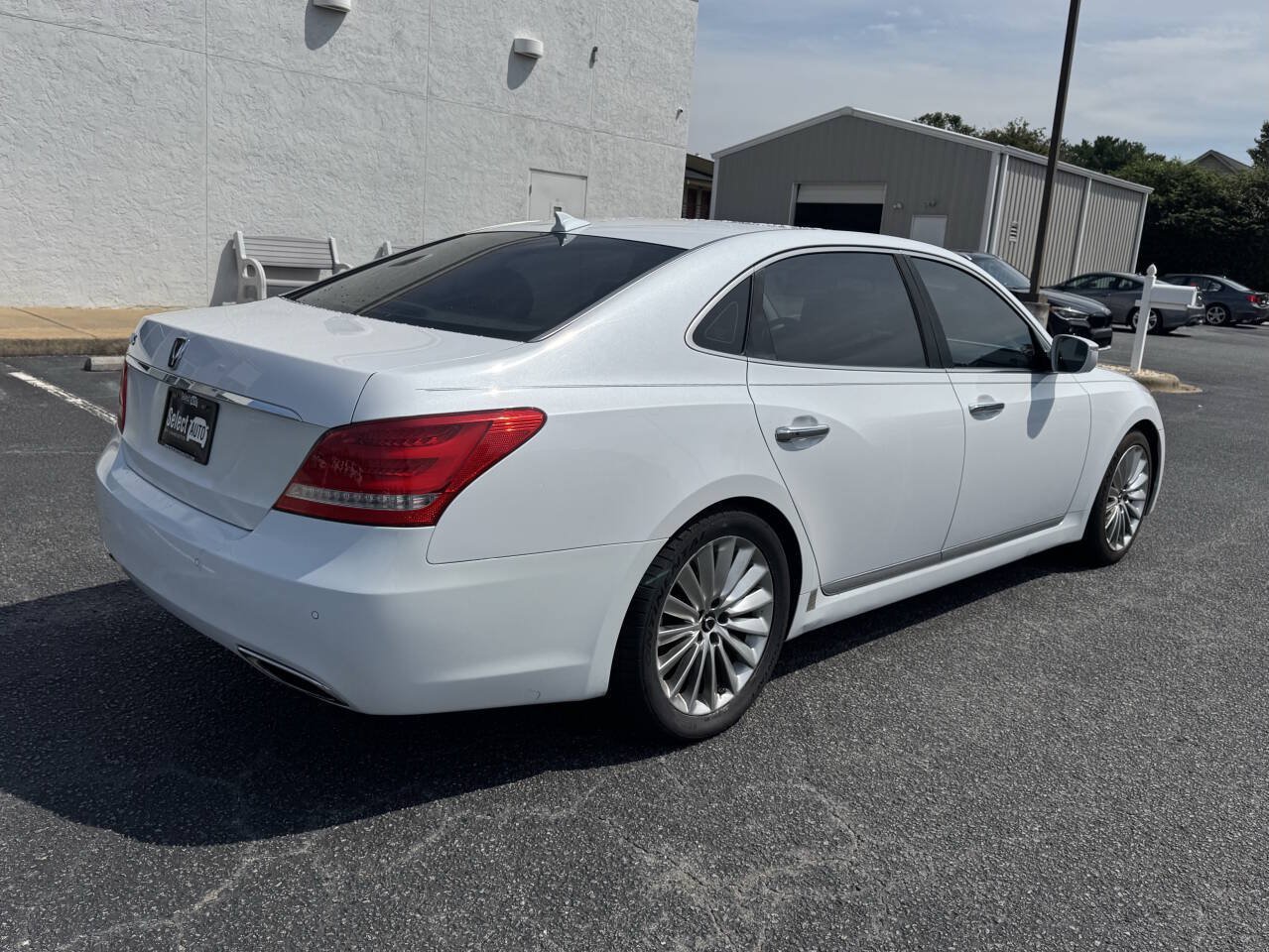 Used 2014 Hyundai Equus Signature RWD image 5