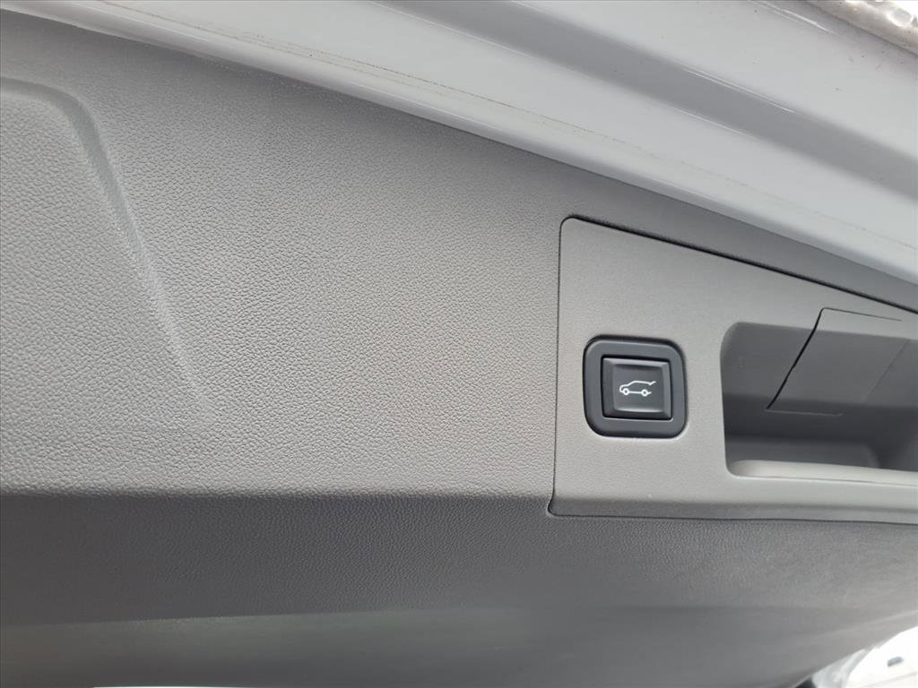 Certified 2022 Cadillac XT5 Premium Luxury image 15