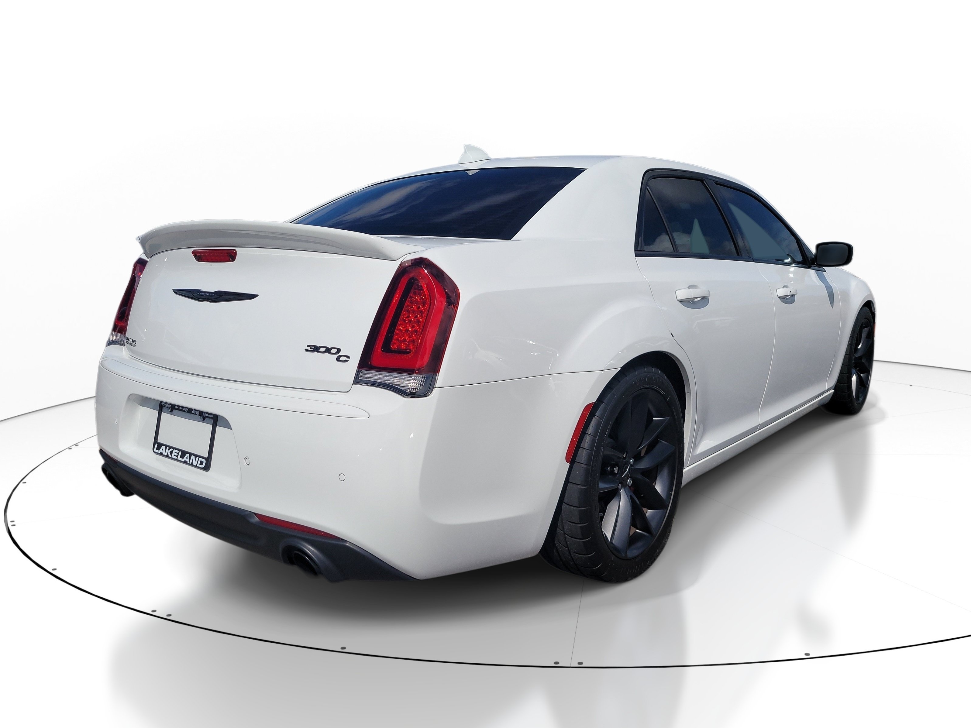 Used 2023 Chrysler 300 C RWD image 4