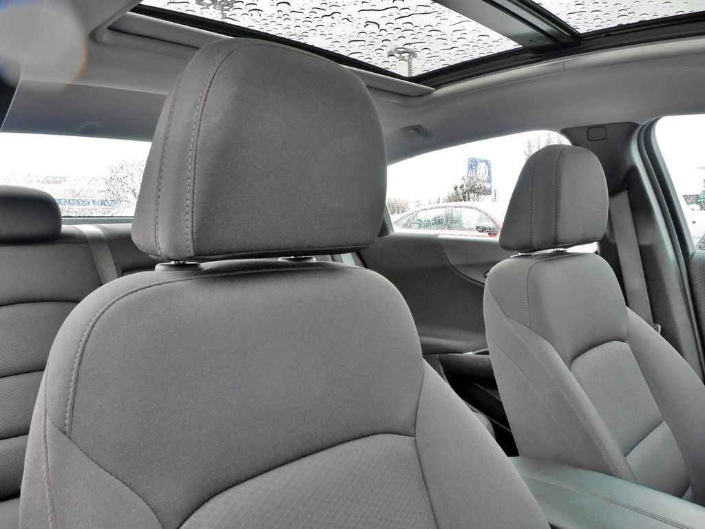 Used 2024 Chevrolet Malibu LT image 14